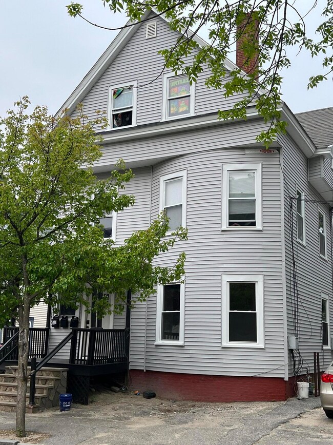 32 Howe