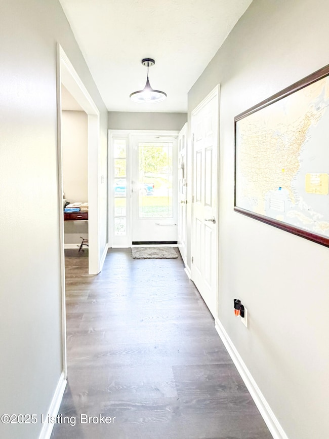 301 Foxtail Rd, Versailles, KY 40383 - photo 3