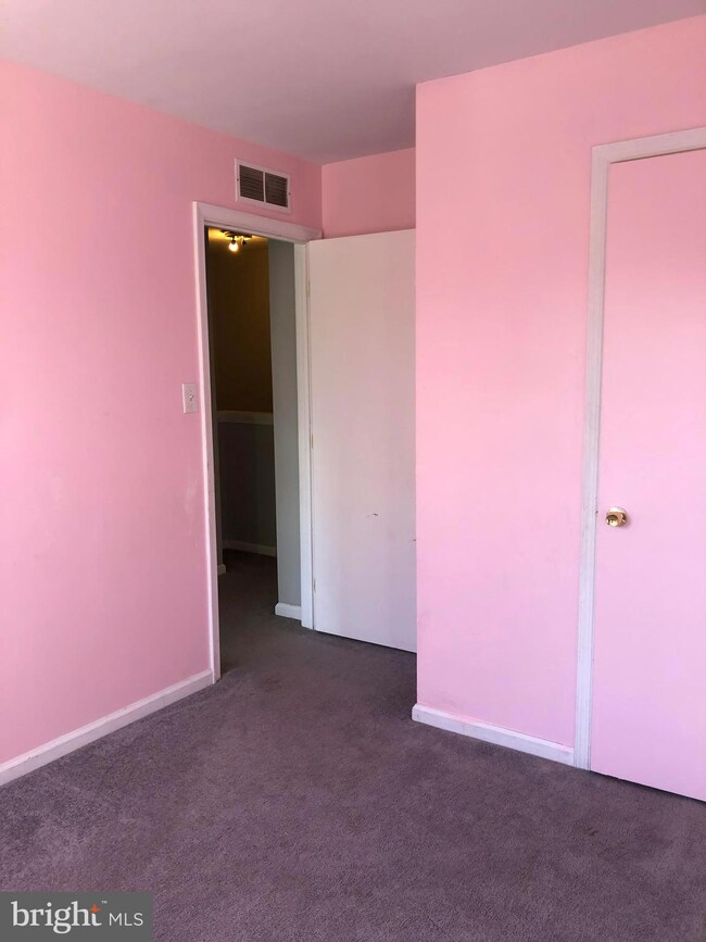 87 Guilford Place, Burlington, NJ 08016 - photo 6