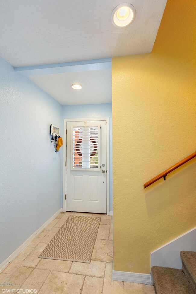 Entry/Foyer 1st Floor