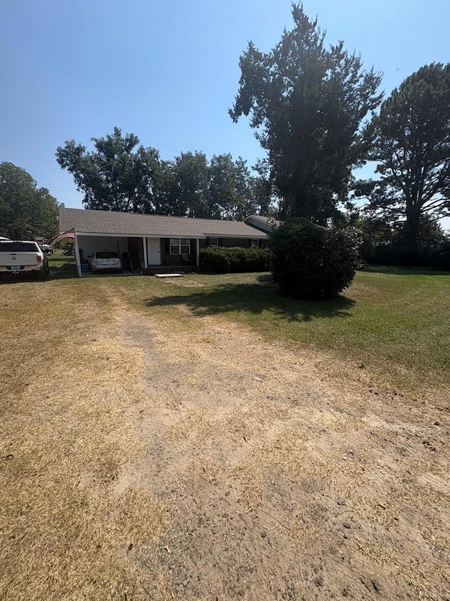 421 Best Cir, Adel, GA 31620 - photo 2