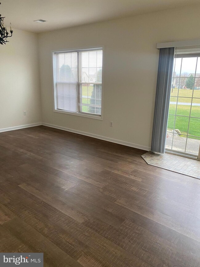 761 Bassett Dr, Chambersburg, PA 17201 - photo 6