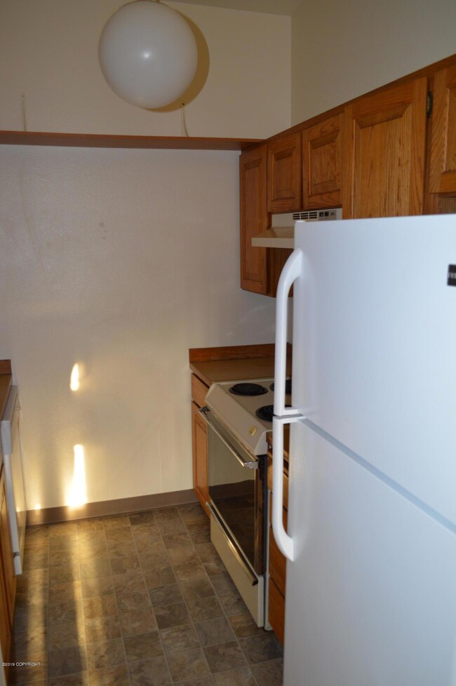 7505 Bearfoot Cir unit 2, Anchorage, AK 99502 - photo 4