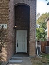 5427 Prairie Ln, Grand Prairie, TX 75052 - photo 3