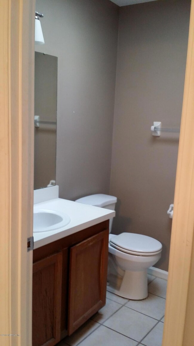 2502 Townsquare Dr, Jacksonville, FL 32216 - photo 7