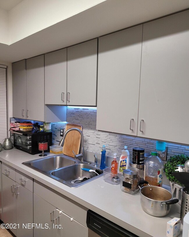 618 Oaks Plantation Dr, Jacksonville, FL 32211 - photo 3