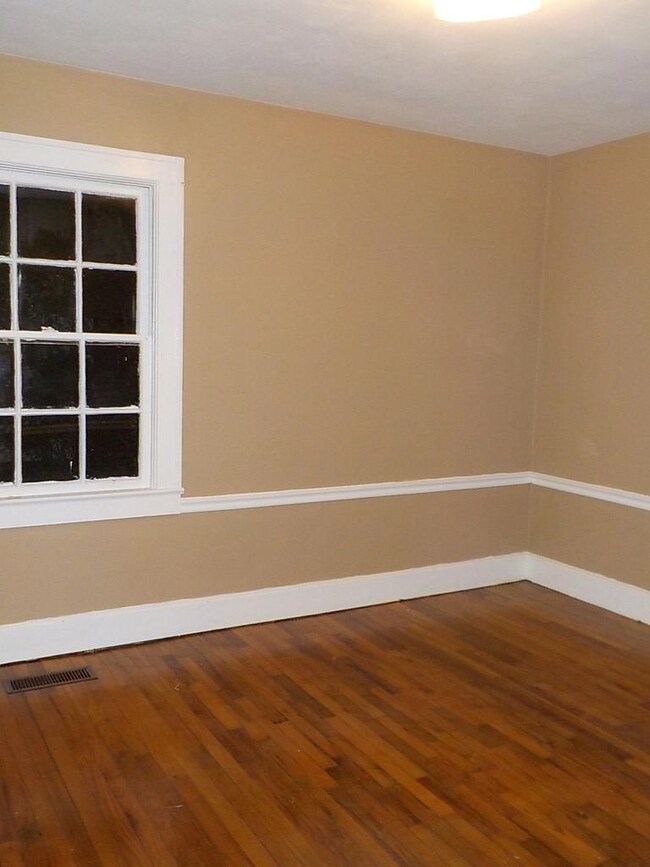 1107 11th Ave, Albany, GA 31707 - photo 4