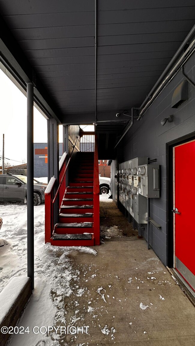 1130 W 26th Ave unit 201, Anchorage, AK 99503 - photo 2