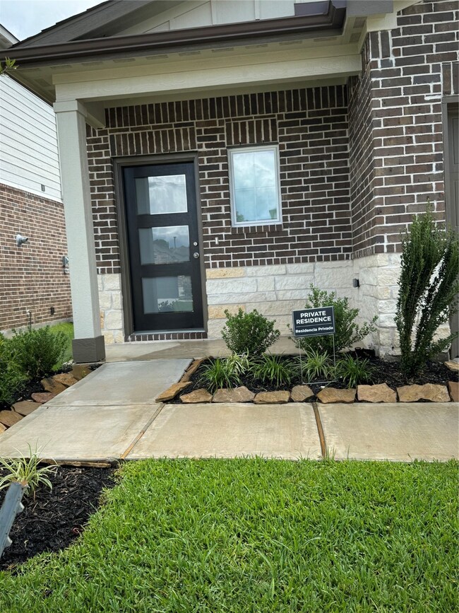 8355 Bristlecone Pine Way, Magnolia, TX 77354 - photo 2