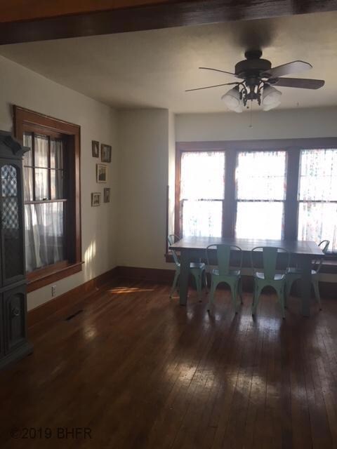 111 S 4th Ave E, Newton, IA 50208 - photo 6