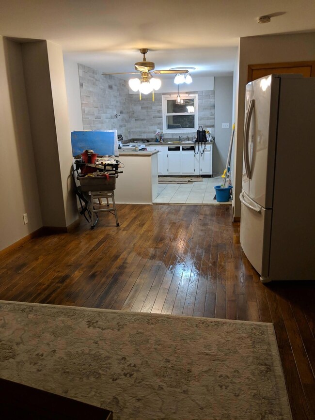 1139 Mccarley Dr W unit 141, Columbus, OH 43228 - photo 2