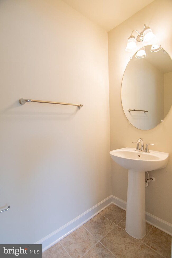 3011 Saint Josephs Dr, Mitchellville, MD 20721 - photo 5