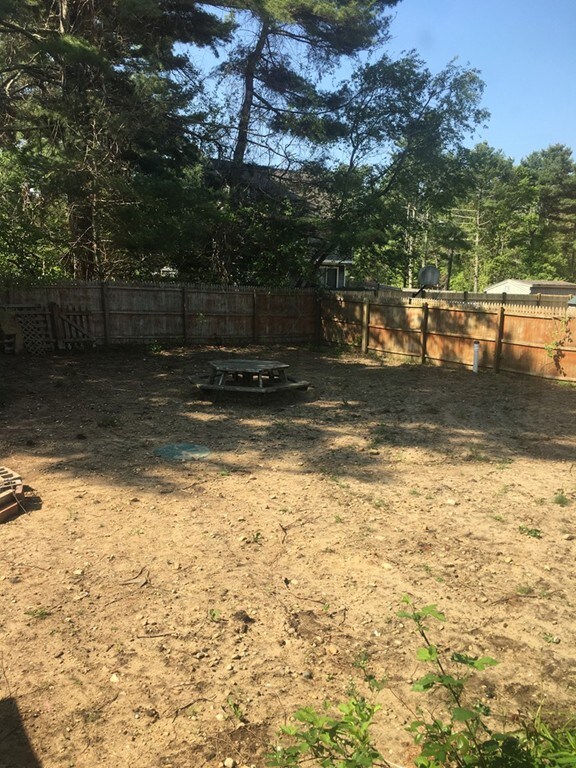 22 Milford St, Plymouth, MA 02360 - photo 7