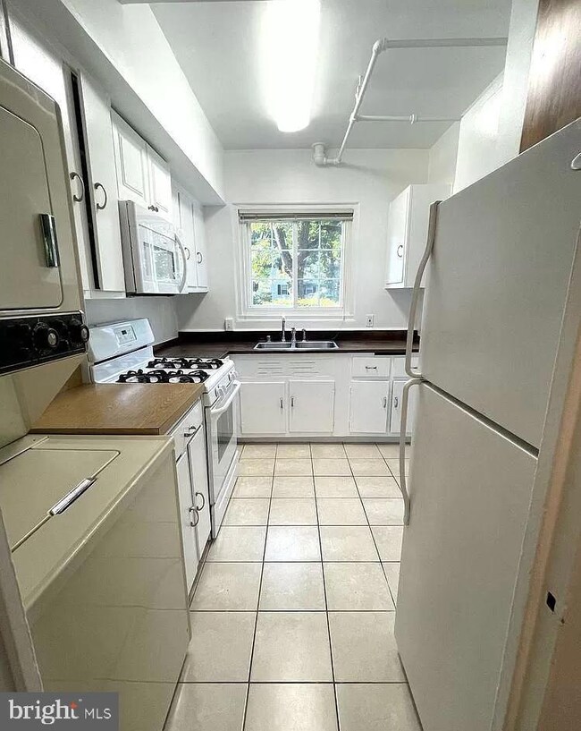 1643 Preston Rd, Alexandria, VA 22302 - photo 6