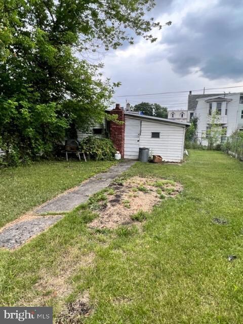 211 N 3rd St, Saint Clair, PA 17970 - photo 4