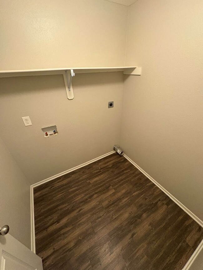 3702 Churchill Dr, Jonesboro, AR 72404 - photo 4