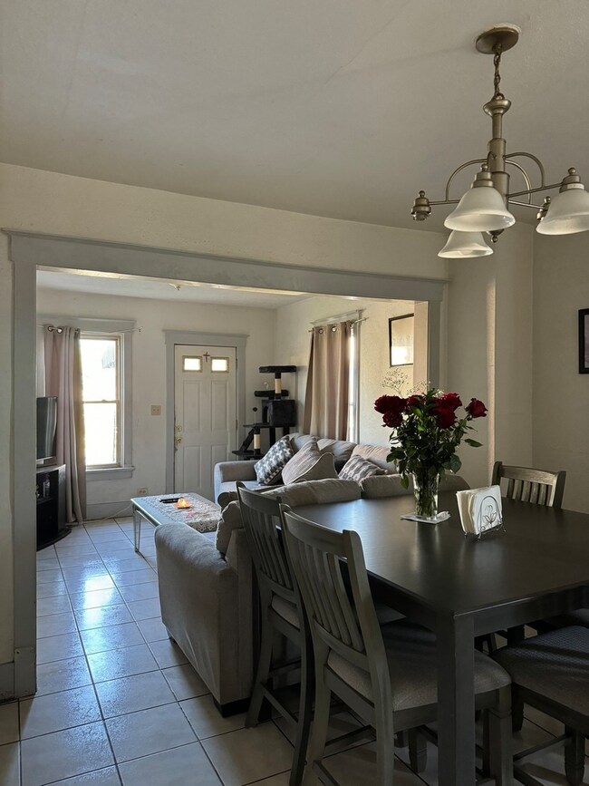 446 S Jackson St, Waukegan, IL 60085 - photo 3