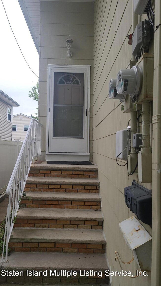 32 E Scranton Ave, Staten Island, NY 10308 - photo 4