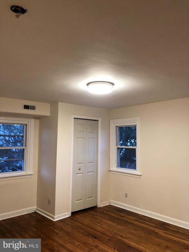 7198 Locust St unit 1ST, Upper Darby, PA 19082 - photo 4