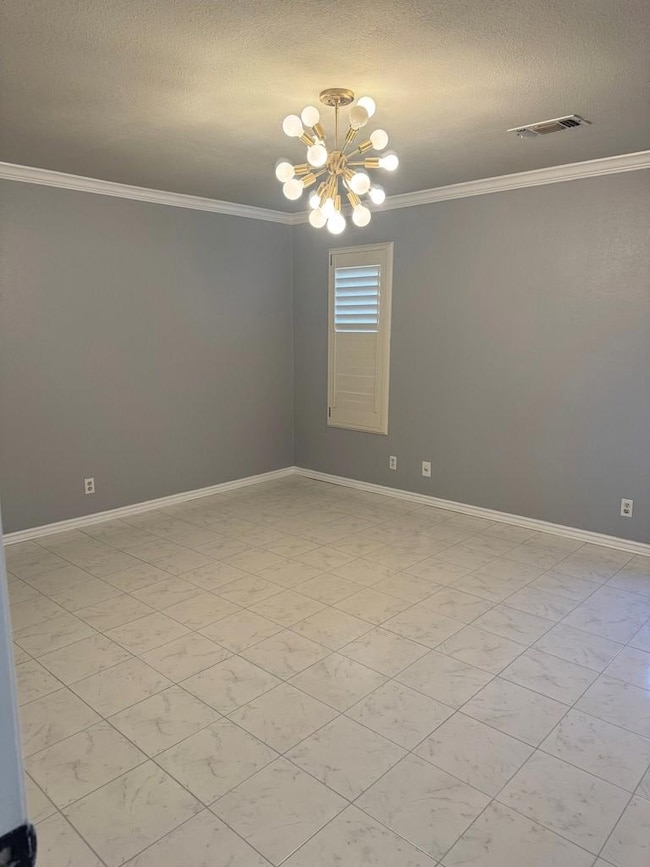 403 Crenshaw Dr, Midland, TX 79705 - photo 6