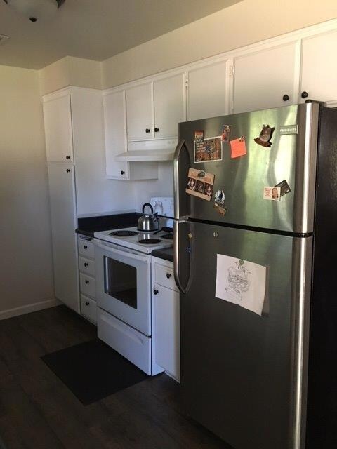 1136 SW Spruce St, Grants Pass, OR 97526 - photo 2