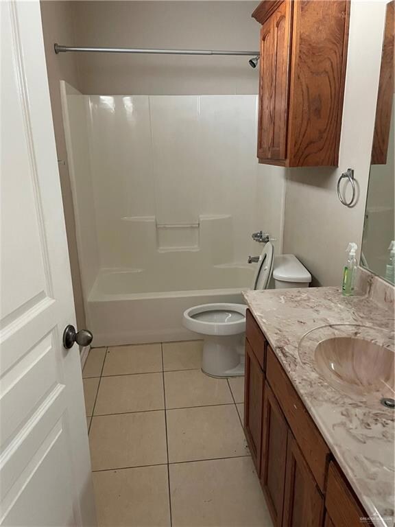 3127 Scottland Dr unit 1, Edinburg, TX 78539 - photo 6