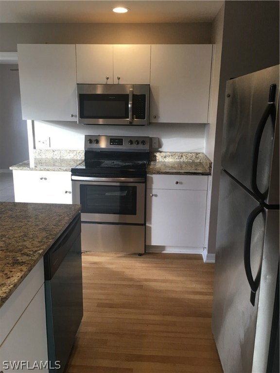 906 Naples Ave S, Lehigh Acres, FL 33974 - photo 6