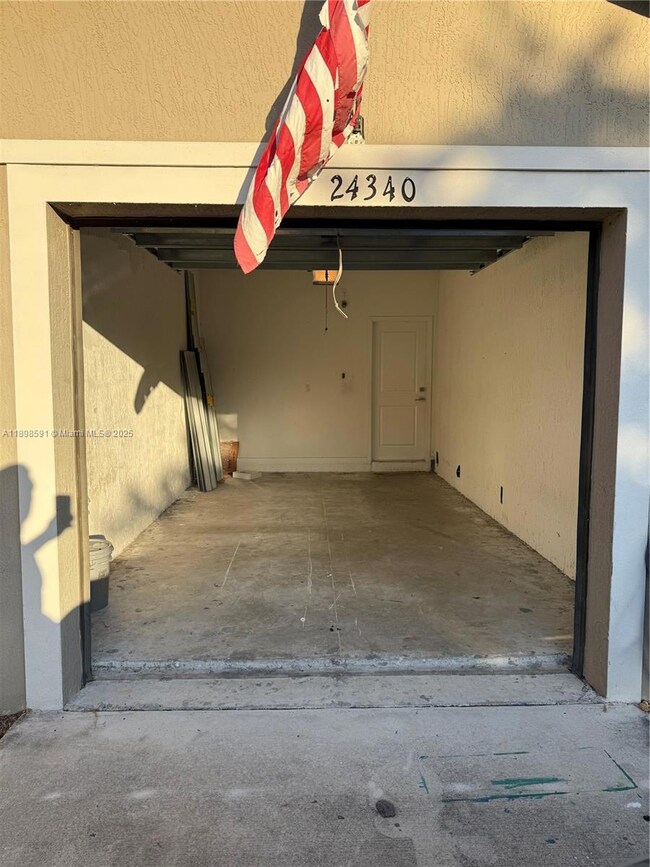 24340 SW 117th Ave unit None, Princeton, FL 33032 - photo 5