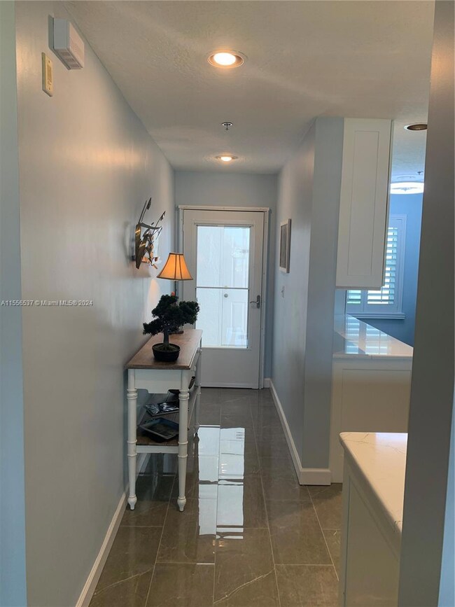 Entry to Include Storm Door