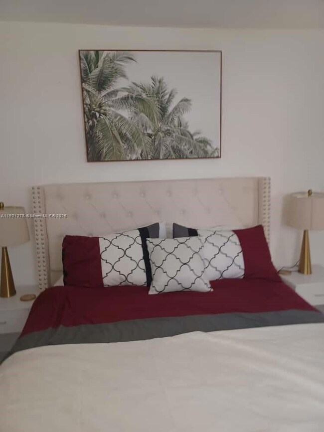 322 Nebraska St unit 1, Hollywood, FL 33019 - photo 3