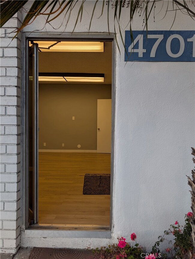 4701 W El Segundo Blvd, Hawthorne, CA 90250 - photo 5
