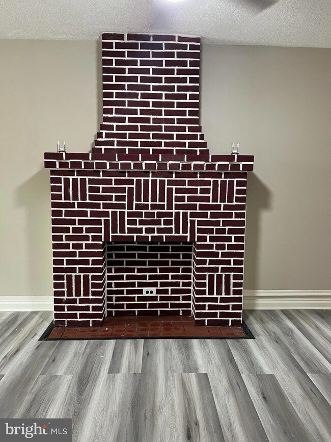 1224 Buttonwood St, Reading, PA 19604 - photo 6