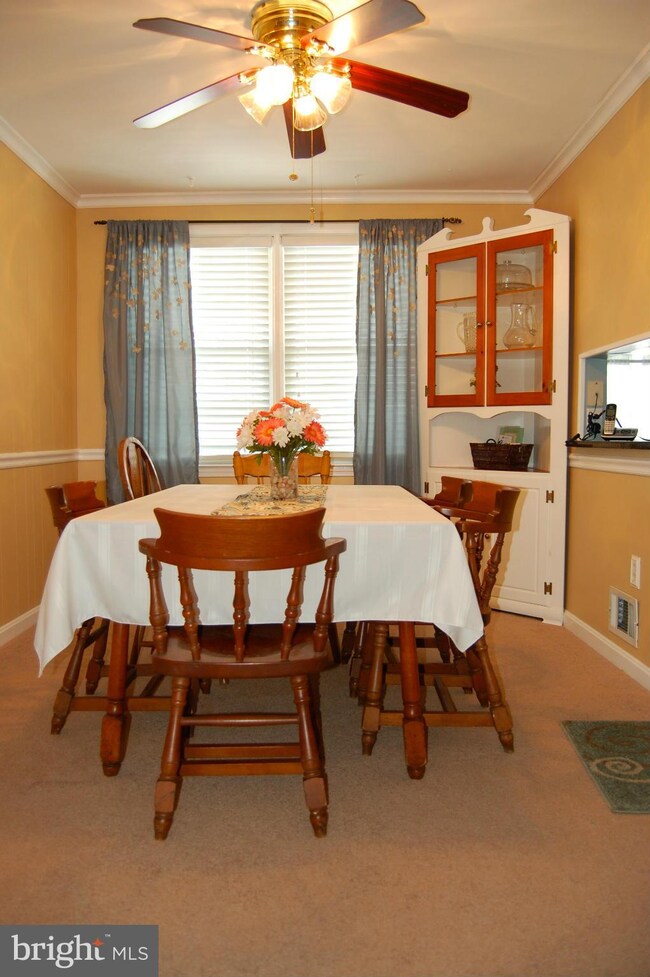 8657 Oak Rd, Parkville, MD 21234 - photo 6