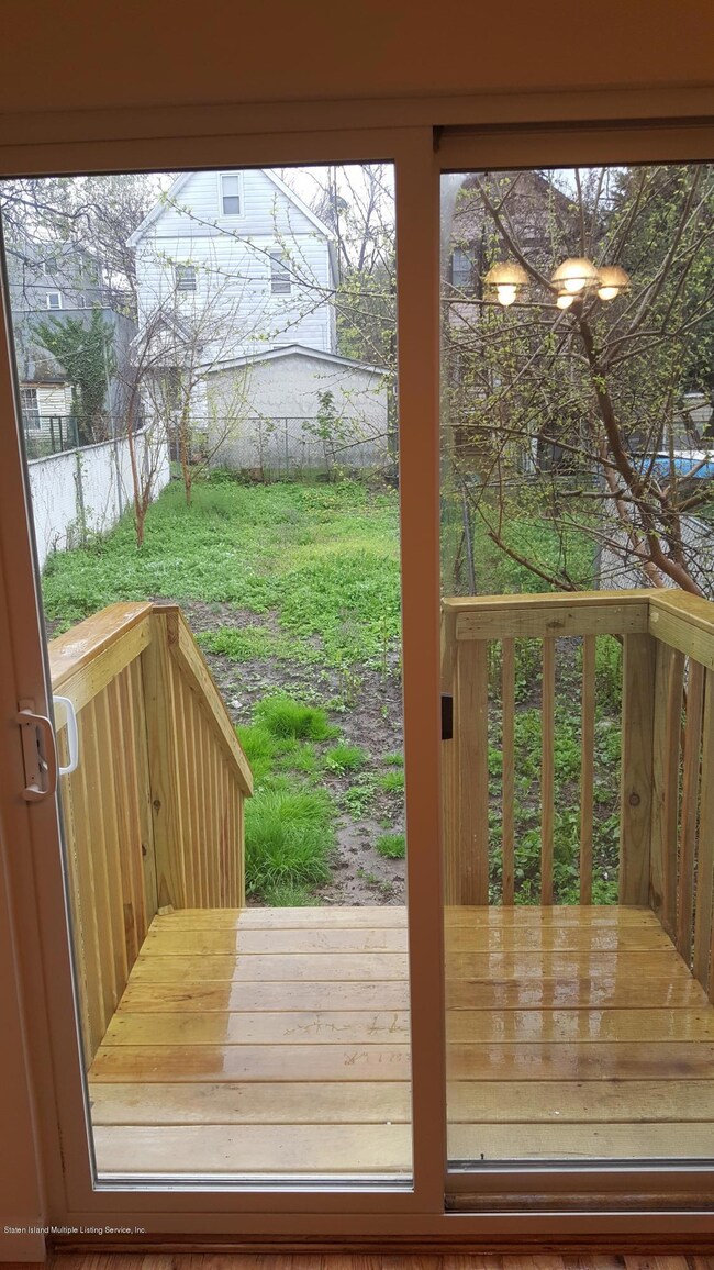 110 Broad St unit A, Staten Island, NY 10304 - photo 5