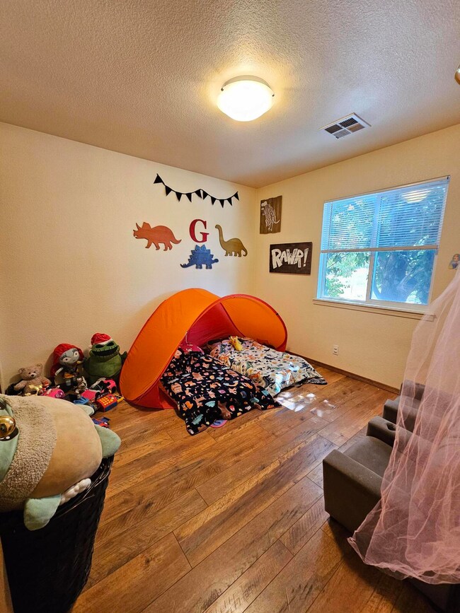 1232 W Harbeck Rd, Grants Pass, OR 97527 - photo 7