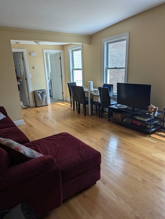 303 Hurley St unit 3, Cambridge, MA 02141 - photo 2