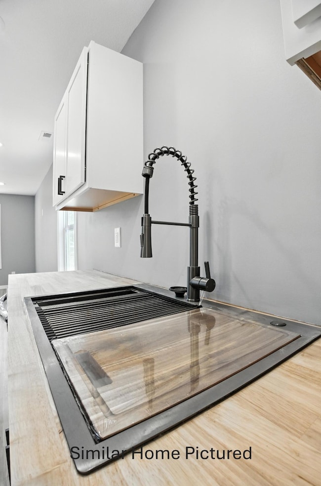 1355 E Bias Ln, Centralia, MO 65240 - photo 7