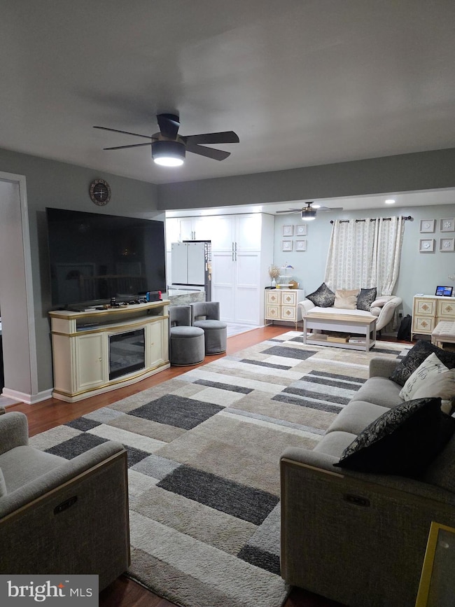 1407 Adamsview Rd, Catonsville, MD 21228 - photo 7