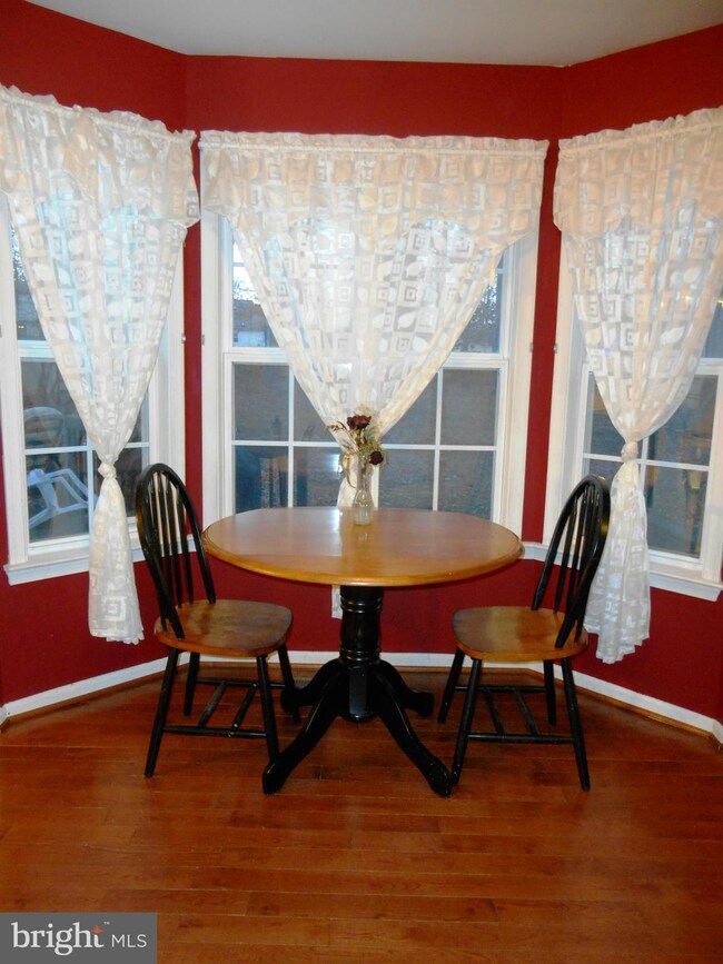 10615 Chesterwood Dr, Spotsylvania, VA 22553 - photo 7