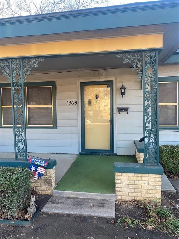 1405 Hillcrest Blvd, Gainesville, TX 76240 - photo 4