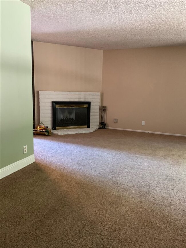 848 Parkside Dr unit 4, Sparks, NV 89434 - photo 7