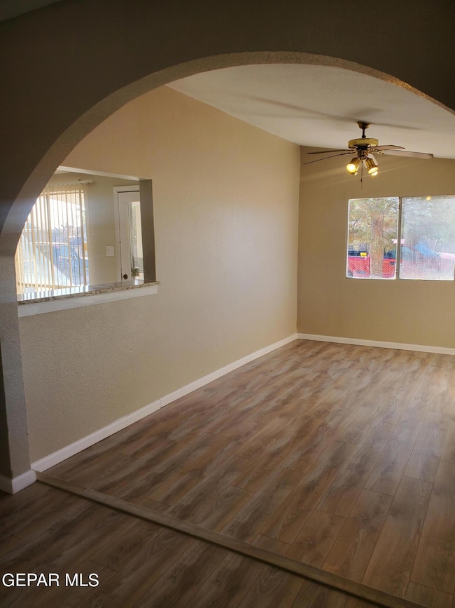 300 Maricela Dr, El Paso, TX 79915 - photo 3