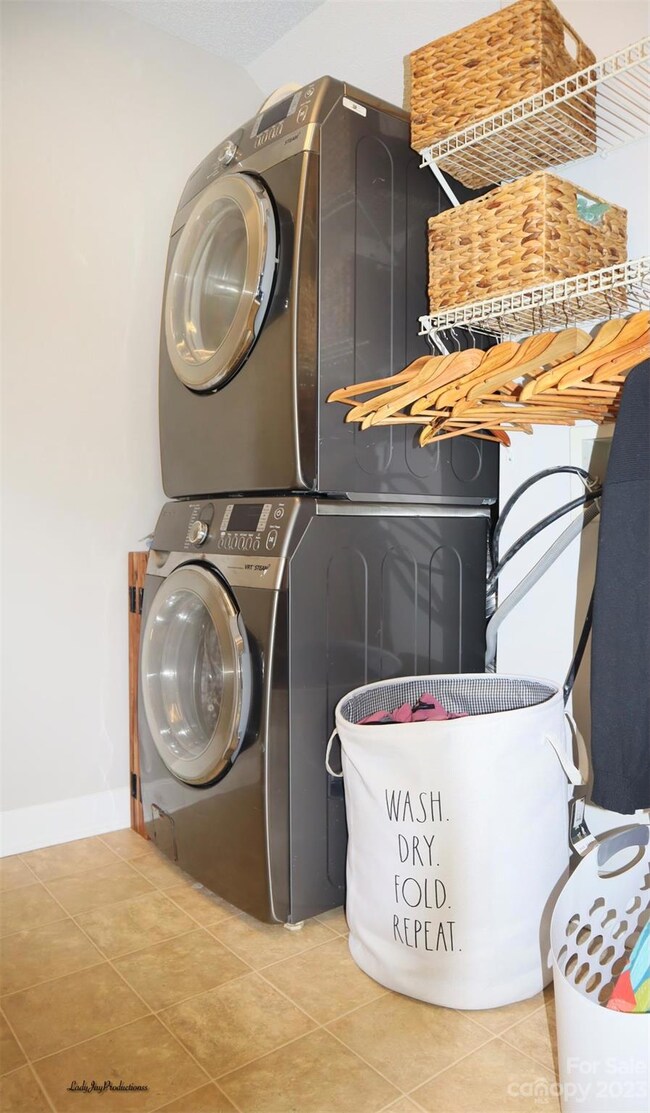 919 Barracuda Ave, Statesville, NC 28677 - photo 7