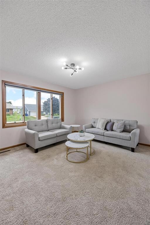 4114 Wedgewood Dr NE, Cedar Rapids, IA 52402 - photo 5