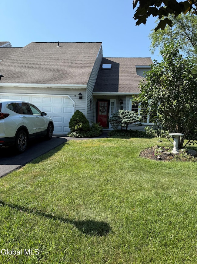 28 Carrie Ct, Schenectady, NY 12309 - photo 2