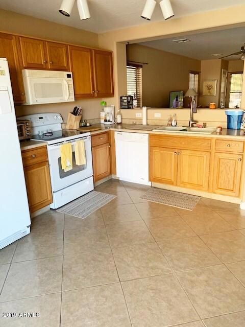 28561 Kitchen