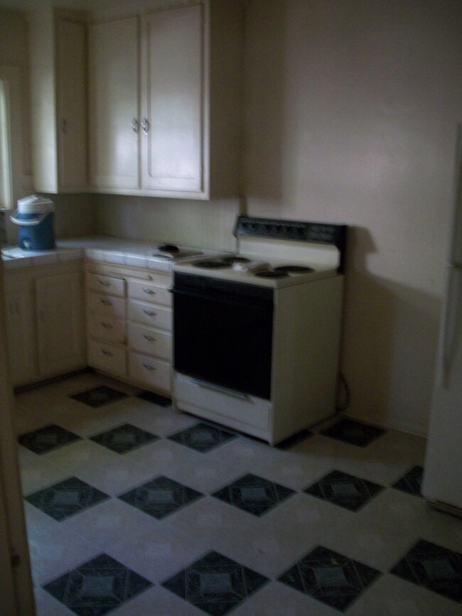 1015 Kitchen