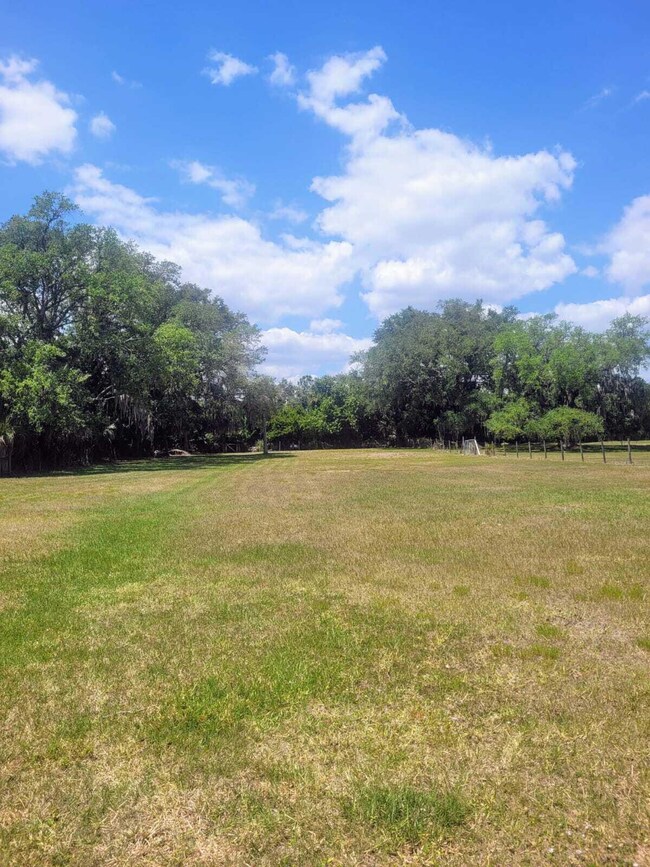 290 yard