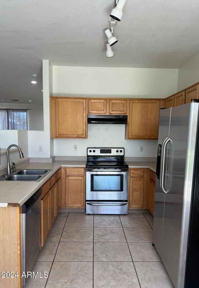 9363 E Kiva Ave, Mesa, AZ 85209 - photo 3