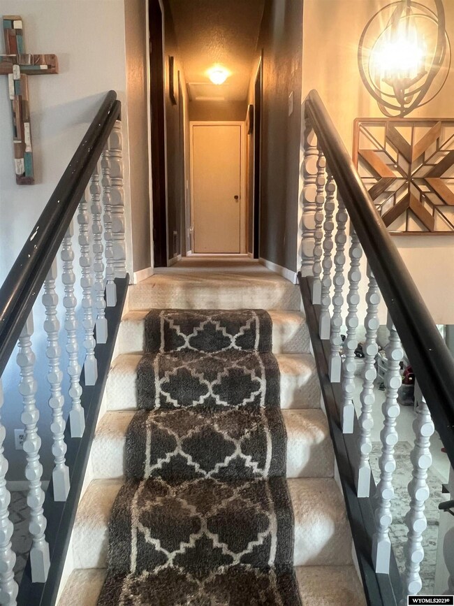 810 E 30th Ave, Torrington, WY 82240 - photo 7